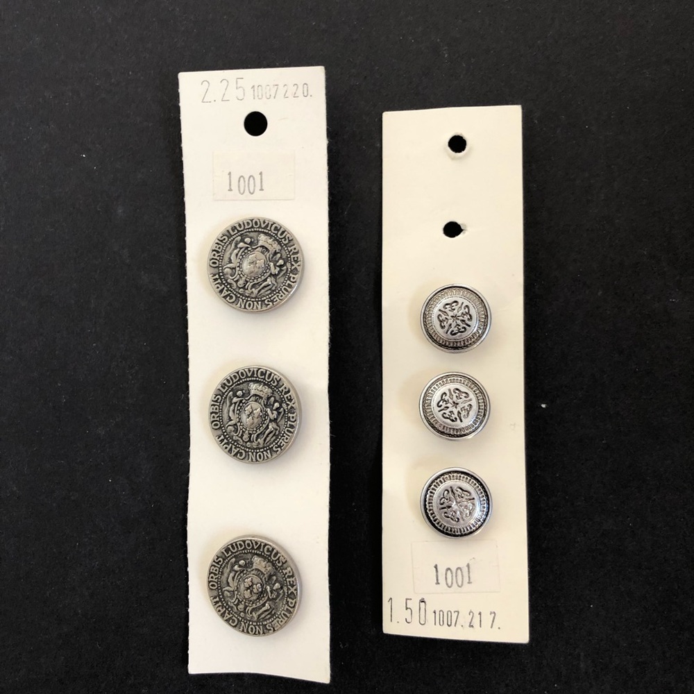6 Vintage Buttons Ludovicus Rex Plures Non Capit Orbis, Metal Silver, Shank New